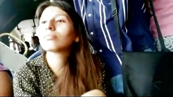 Reiganas Foxxas ir Gina Valentina su dideliu malonumu laižo vienas kitą